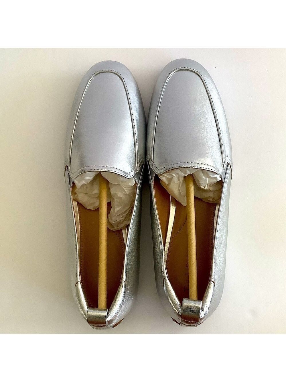 Talbots Silver Metallic Jessie Gore Leather Loafers Flats Size 7 New